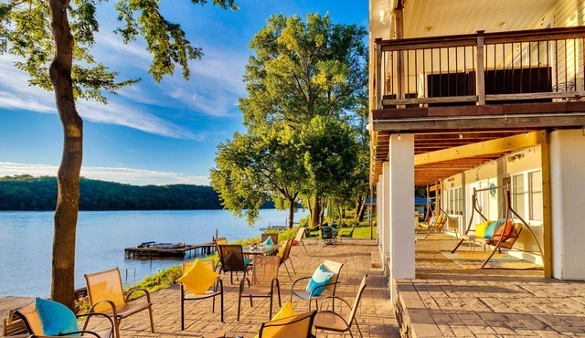 River's Edge Retreat | Private Dock | Bourbon in Prospect