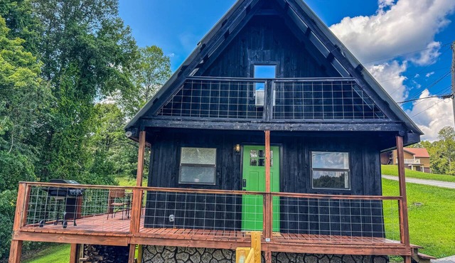 Rustic Chic Couples Retreat/RRG in Menifee County