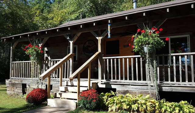 Rustic, small and primitive cabin - Riverview Cabin, LLC in Muscoda