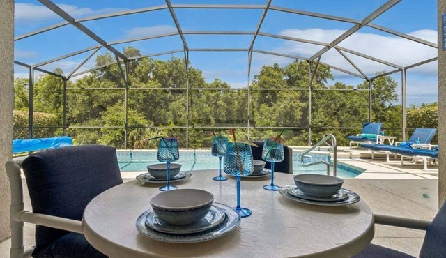 Saltwater Pool-Windsor Palms Resort, Backing Conservation Area-6 Miles to Disney