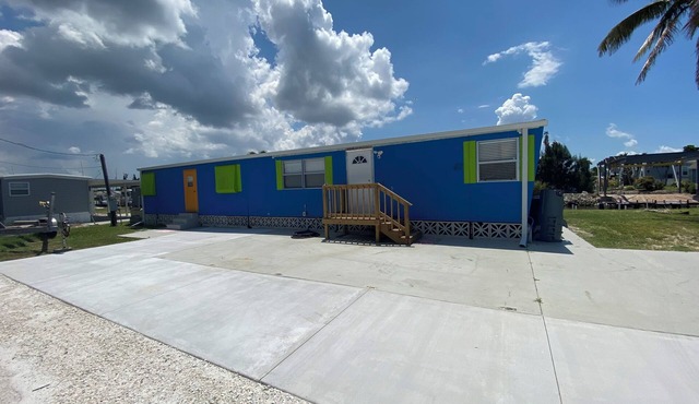 Sandpiper Snook is a Waterfront 2 Bedroom / 2 Bathroom Home with Boat Lift