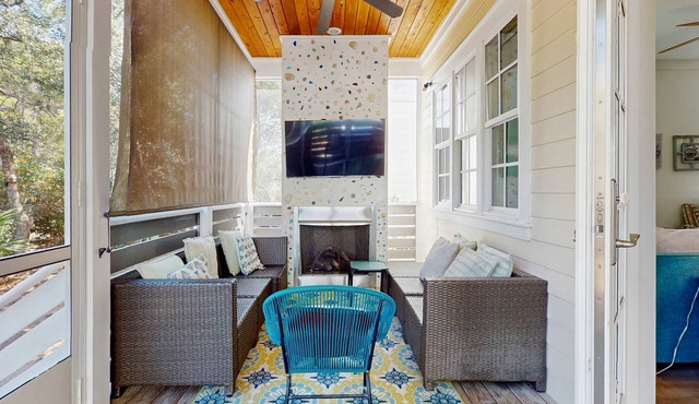 Scenic beachside retreat with abundant space and smooth access to the shore
