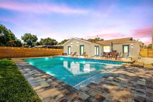 Seaside Luxury - Beach Entry Pool - Bunk Beds in Seminole