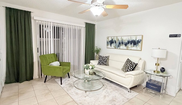 Serene 2-bedroom apartment with AC in charming Brandon