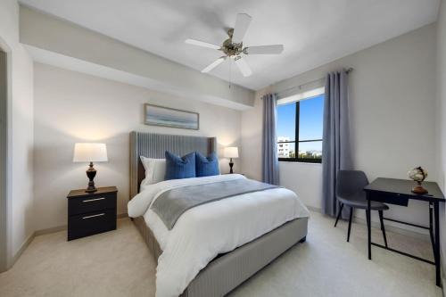 Serene Bleu in DTWN 3 Min From Las Olas