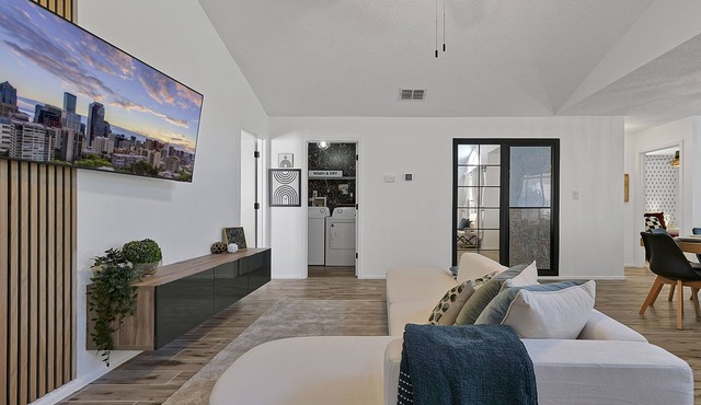 Serenity with a Splash of Disney-9Mi to all Magic! HEATED POOL W/view! Top 1%!