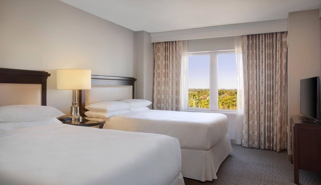 Sheraton® Suites Fort Lauderdale West