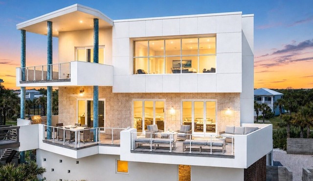 Soli Deo Gloria -Magnificent Modern Beach Home with Sunrises on Flagler Beach