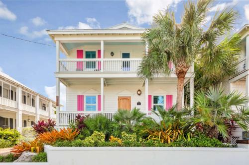 Southernmost View -Pool & Water Views in Key West