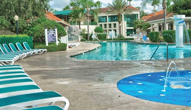 Spacious 2BD Villas & Resort Fun Just Minutes from Disney