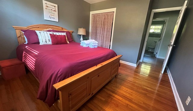 Spacious 4BR/2BA Home Near FSU, Capitol & Hospital in Tallahassee