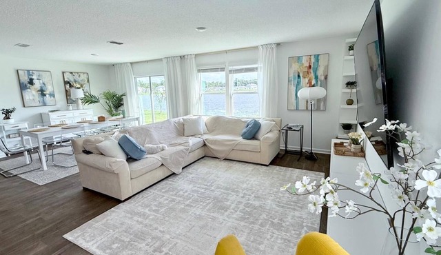 Spacious 4BR home near beach and downtown Entire home in St. Augustine, Florida