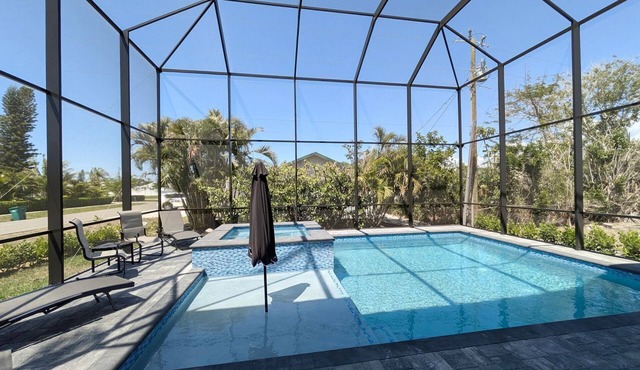 Spacious 5-bedroom BRAND NEW HOUSE WITH 3100 SQ. FT.in delightful Naples in Naples