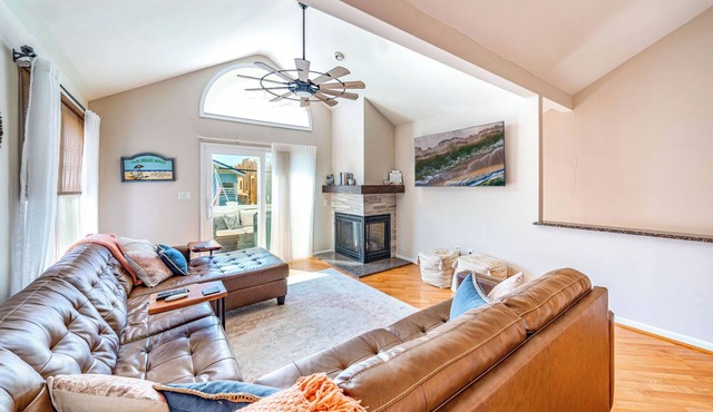 Spacious 5-Bedroom with Private Deck, Fireplace & Convenient Parking in Ocean City