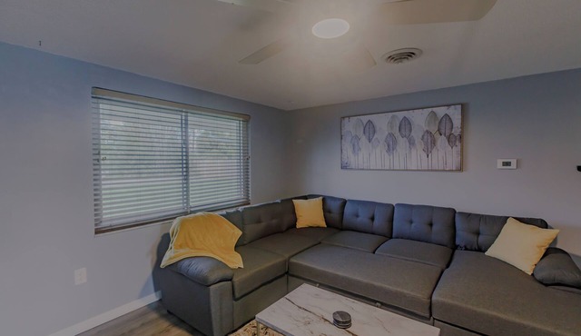 Spacious Backyard & Pool Retreat - 5 Mins to Beach in Englewood