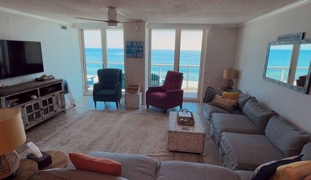 Spacious condo with gulf view in Pensacola Beach