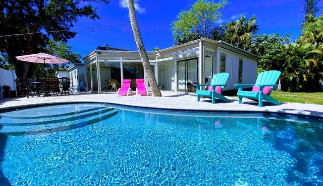Spacious Home with Pool, Ebikes and Beach Gear!