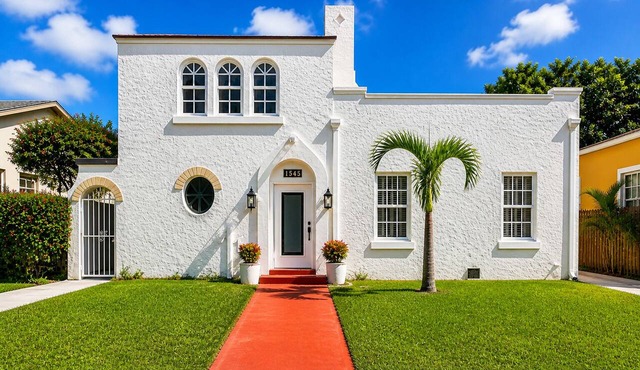 Spacious Miami House with Game Room Near Port, Airport and Beaches