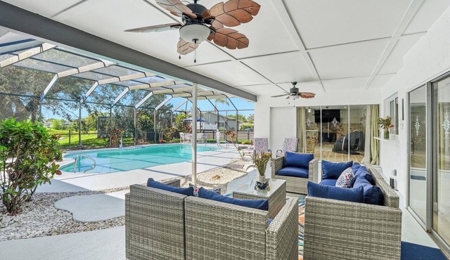 Spacious Pool Retreat - Sleeps 14 - Pet Friendly in Lehigh Acres
