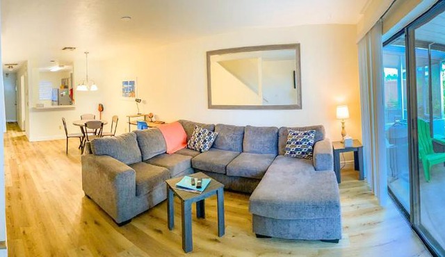 Spacious Townhome Ocala, Central Location, Newly Renovated, Pets Welcome in Ocala
