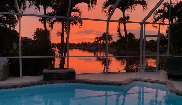 Spectacular Sunsets with Waterfront Views