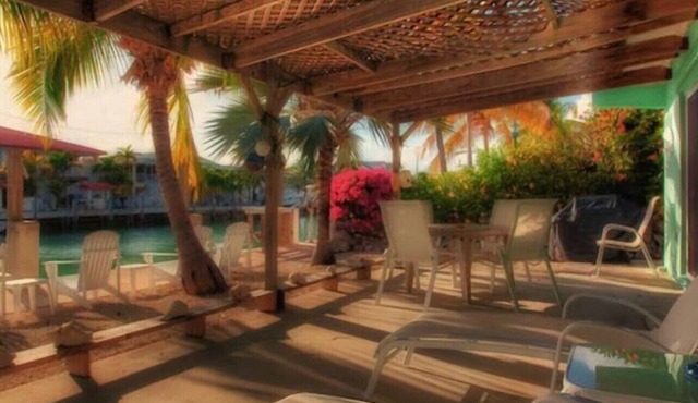 Stay where the Water is your Backyard. Cabana Club, Key Colony Beach, Priv Dock in Key Colony Beach