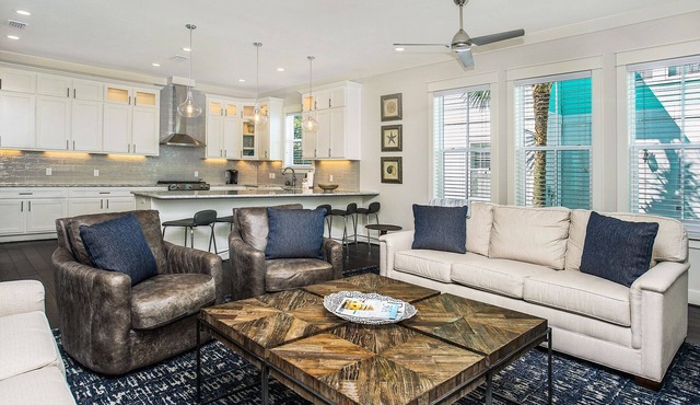 Steps to Seacrest Town Center & Tram | Community Pool | Pet Friendly