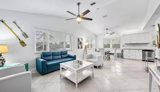 Steps to Surfers Paradise | Family Beach Condo