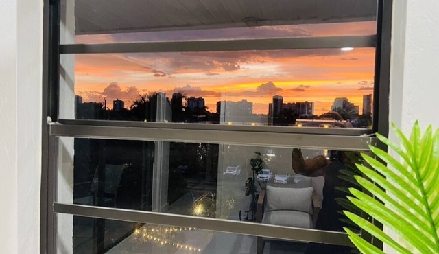 Summer DISCOUNT Naples Park Shore Resort, Penthouse, On Site Restaurant