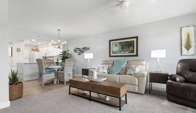 SUMMER SALE! Remodeled PGA Golf & Country Club condo on 10th hole!