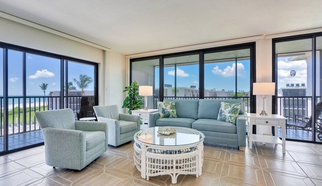 Sundial F401 Penthouse Beachfront with Wrap Around Balcony