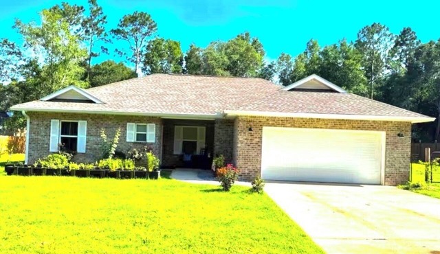 Sunflower Serenity-High End retreat for remote workers and Families in Milton
