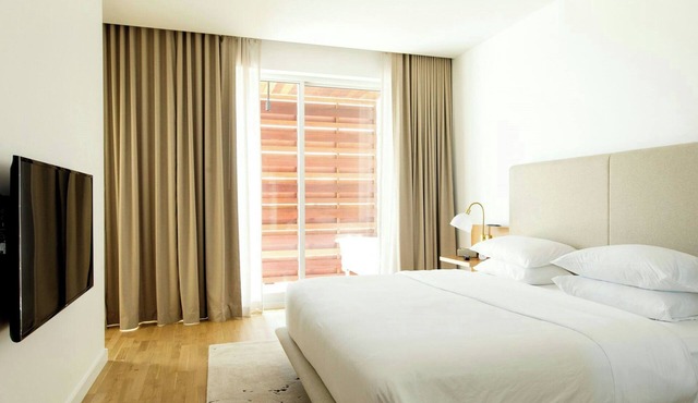 The Sarasota Modern, a Tribute Portfolio Hotel in Sarasota