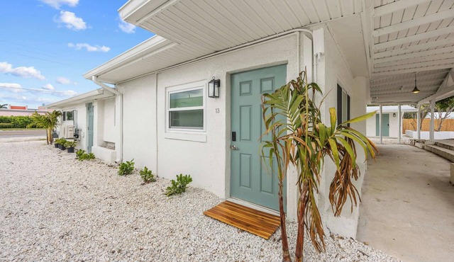 Tidal Wave Oceanfront Hideaway