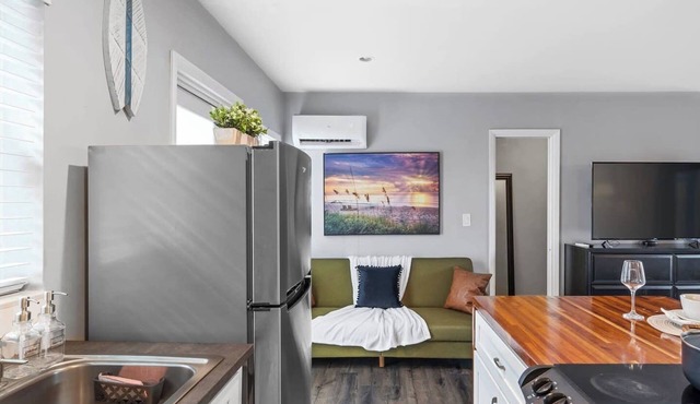 Tilah Stays | Weekly discounts | 10 Min to beach in Fort Lauderdale