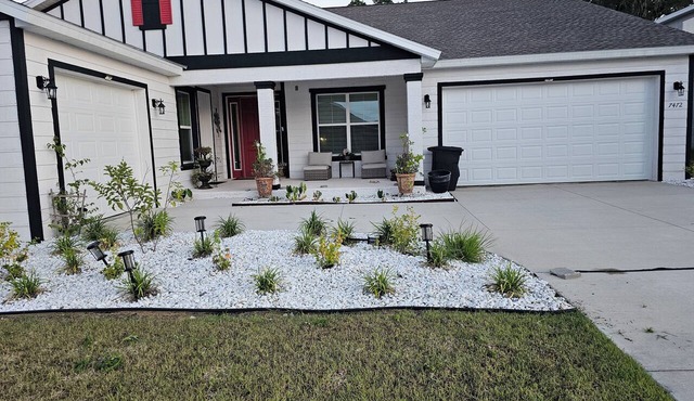 Tropical 3300sqft 4B4BA3G home in lovely Calesa Community in Ocala