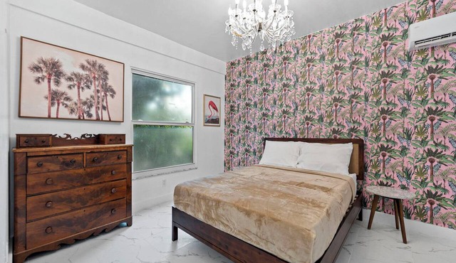 Tropical Havana | 2BR | Central Location