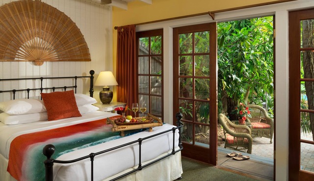 Tropical Inn