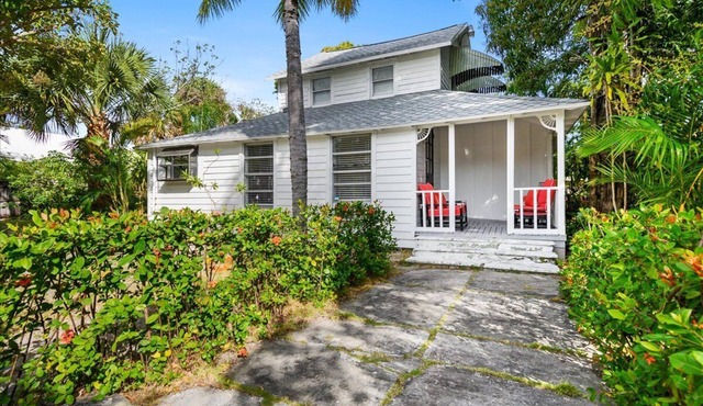 Tropical Northwood Cottage, West Palm Beach