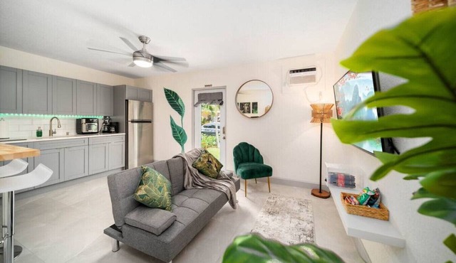 Tropical Oasis Newly Renovated Near Las Olas Beach