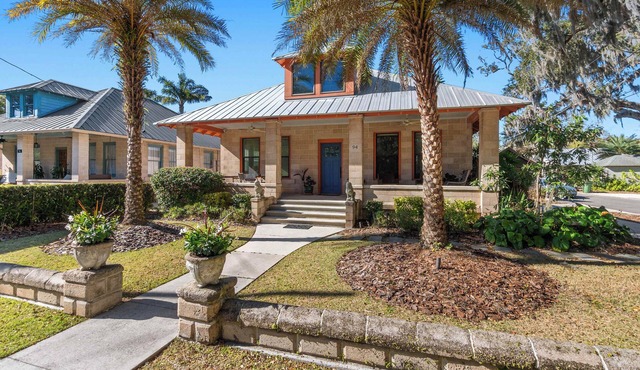 Twin Palms l Craftsman Cottage l Walk to DNTN in St. Augustine
