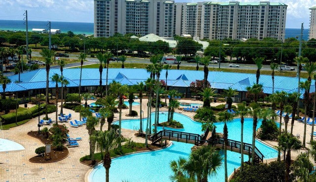 Two King BR, Beautiful Resort Pool, Gulf View