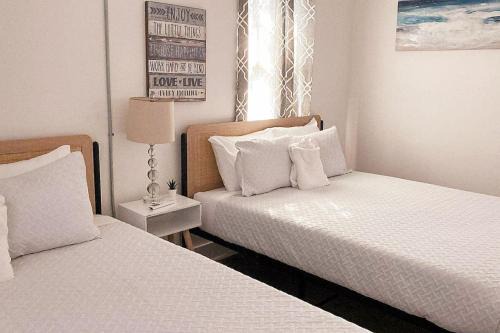 unit 10 Cozy Convenient Near All Pensacola Offers