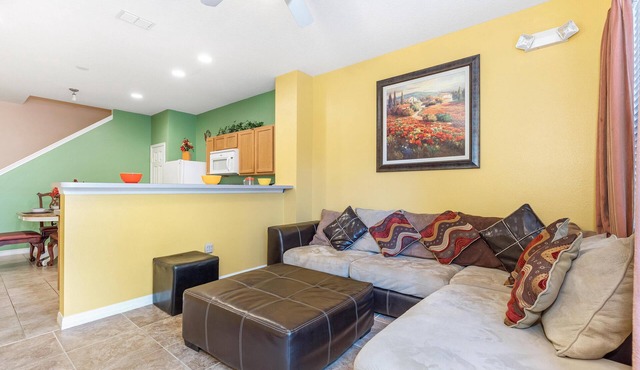 Unit 21 | 3BR Home | 2 Mi to Disney | Pet Friendly | Heated Pool | Gated in Kissimmee