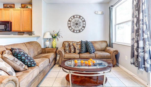 Unit 4 | 3BR Home | 2 Mi to Disney | Pet Friendly | Heated Pool | Gated in Kissimmee