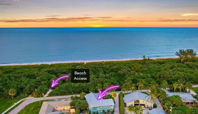 Upper-Floor Ocean Breeze - Surf Views 2BR in Fort Pierce