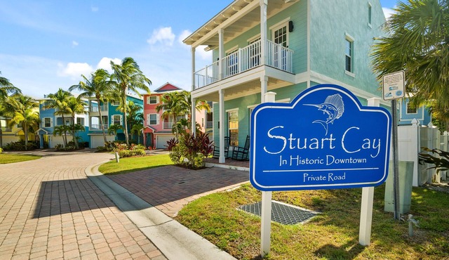 Upscale 3 Bedroom with Great Location