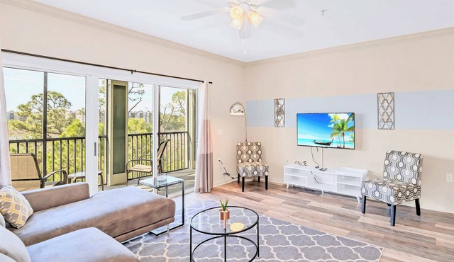 Upstay: Stylish Resort Getaway w/Pool near Disney