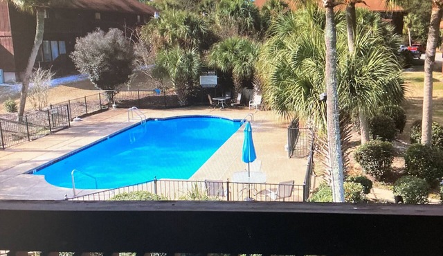 Very nice, comfortable 2Br/2Bath condo overlooking gorgeous pool Lanai Village