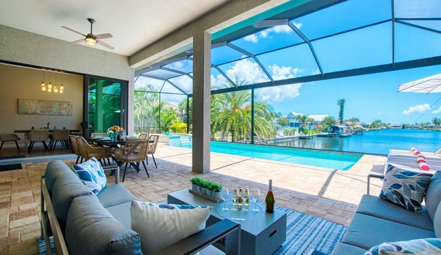 Villa Dream View - Luxury villa with dream view & Southern exposure in Cape Coral